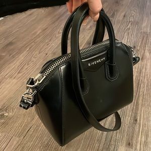 Givenchy Mini Antigona Bag (box leather)